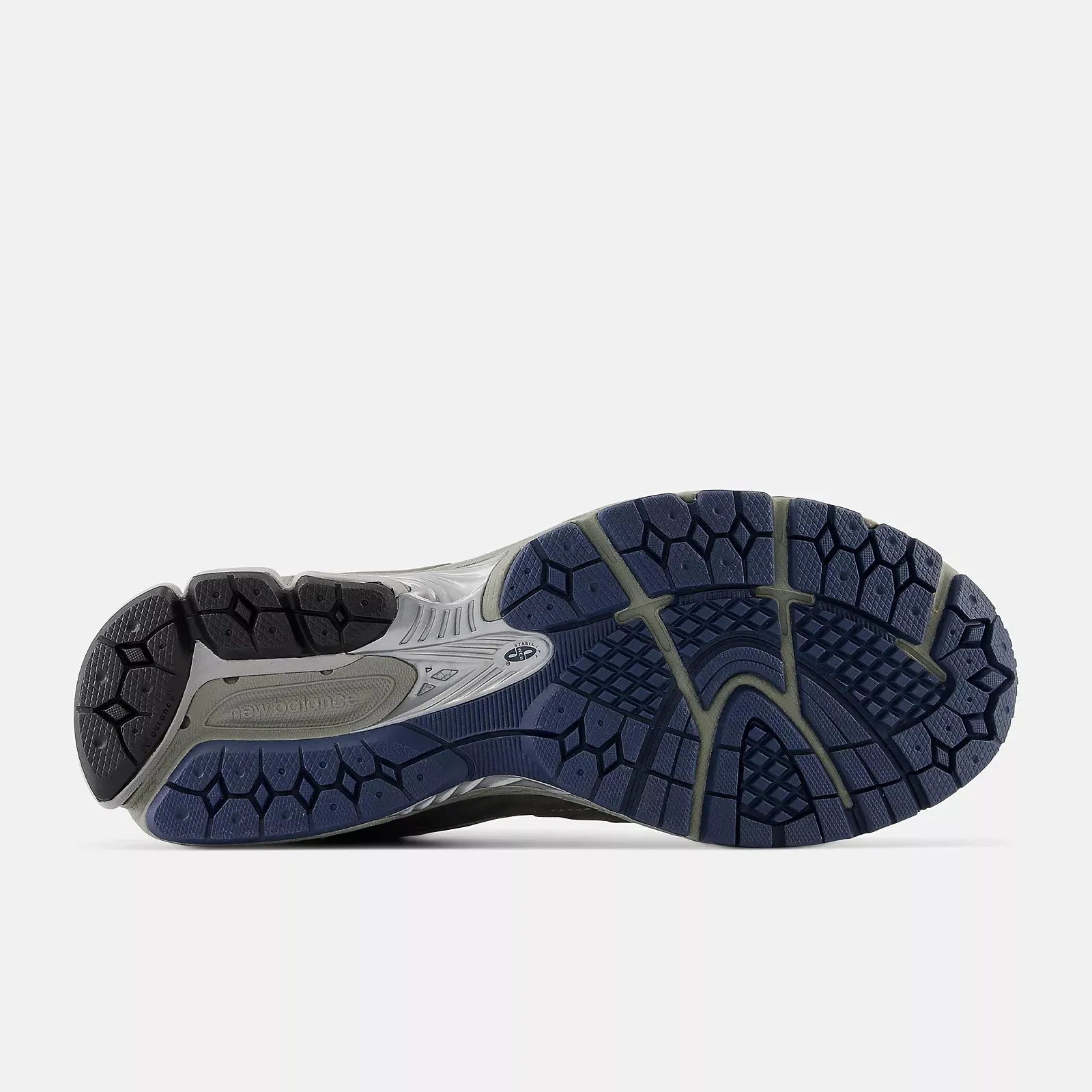 2002RX Sneaker (Castlerock   Natural Indigo   Brushed Nickel)