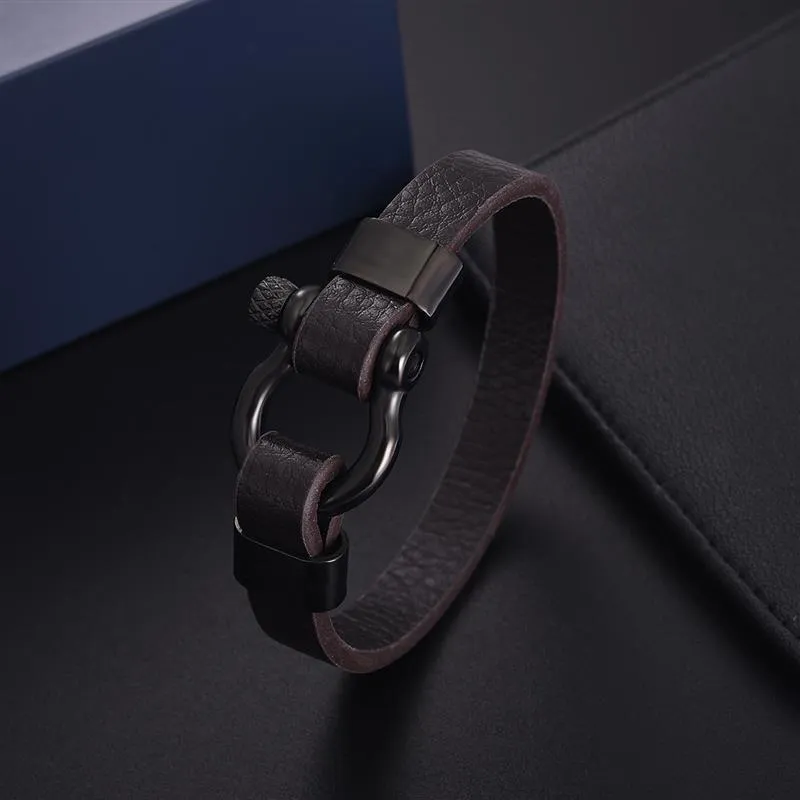 Gunnar Horseshoe Shackle Solid Leather Bracelet