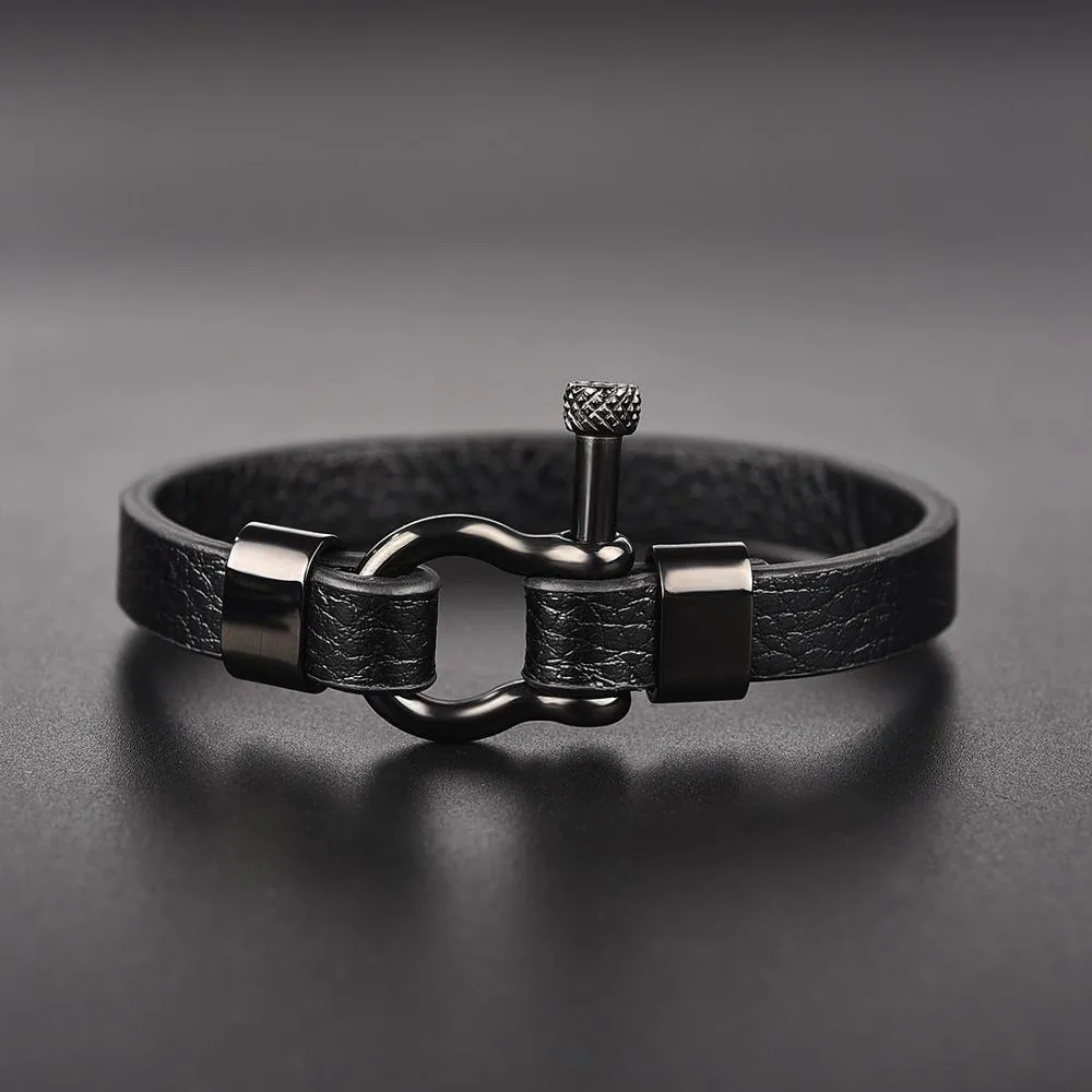 Gunnar Horseshoe Shackle Solid Leather Bracelet