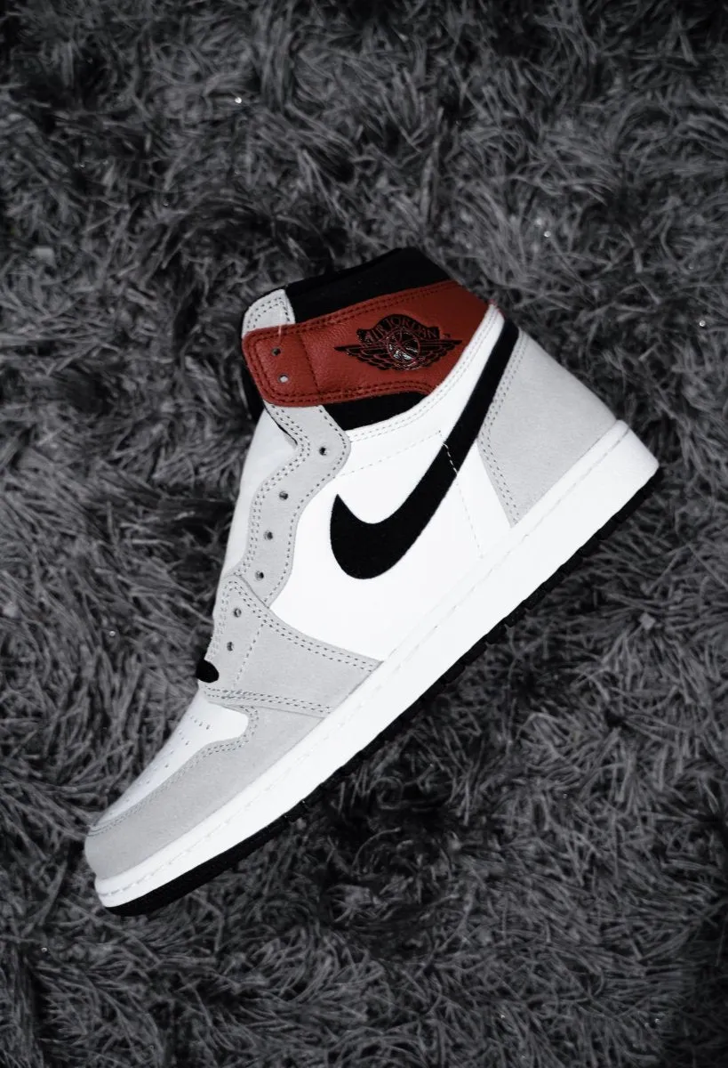 Jordan 1 Retro High Light Smoke Grey