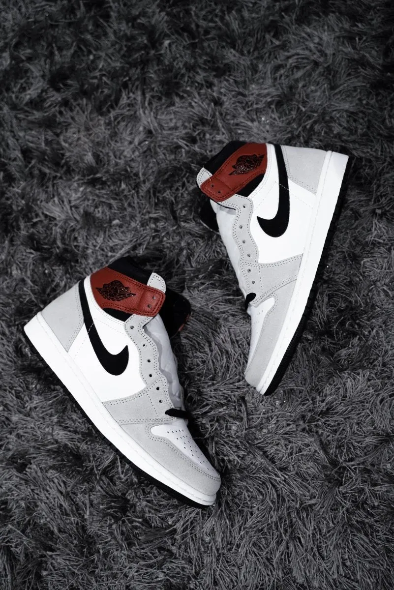 Jordan 1 Retro High Light Smoke Grey