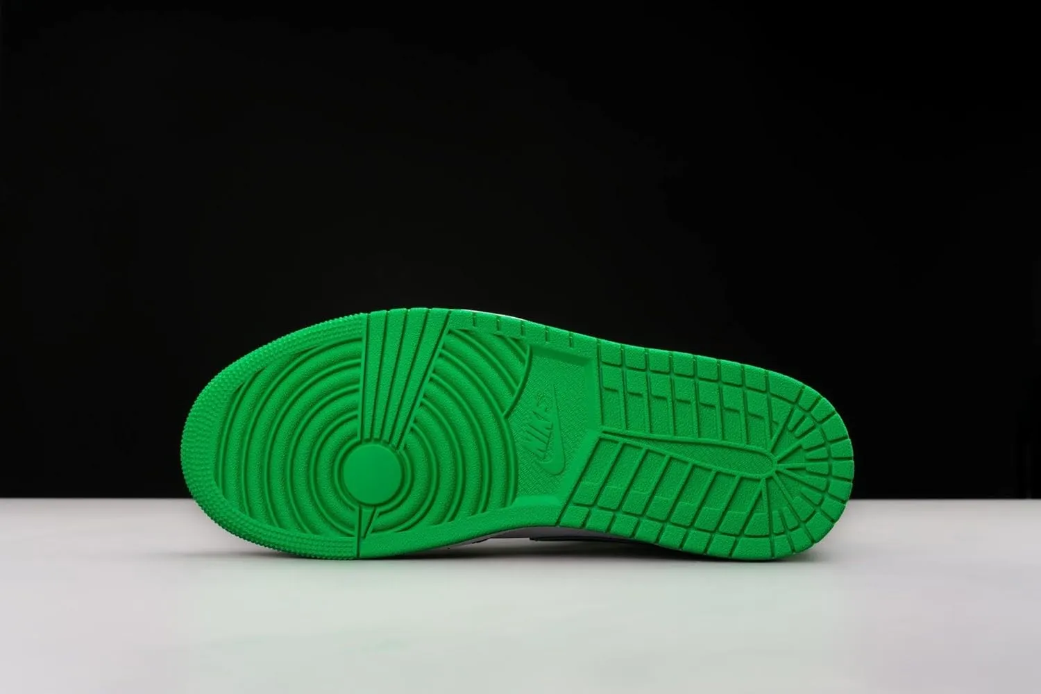 Nike unisex-adult High-top